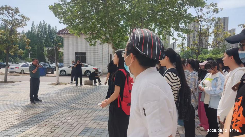 我校成功开展“512”消防疏散演习 筑牢校园安全防线